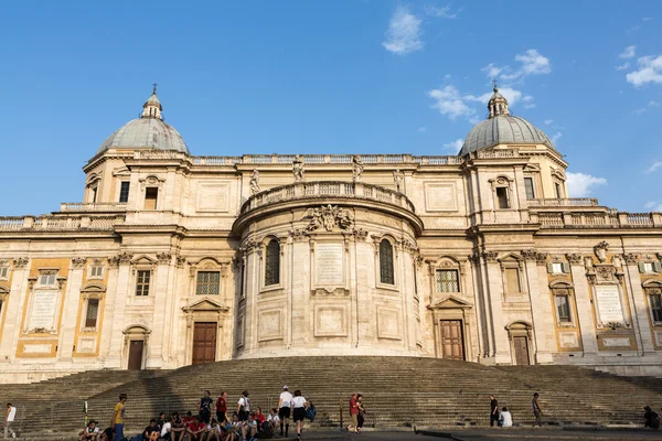 Basilica di Santa Maria Maggiore, Cappella Paolina, vedere de la Piazza Esquilino din Roma — Fotografie, imagine de stoc