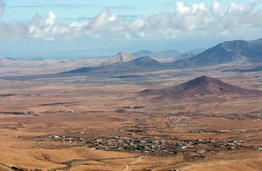 Volkanik peyzaj. Fuerteventura Mirador Morro Velosa, Fuerteventura, Kanarya Adaları, İspanya'dan panoramik görünüm