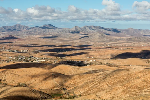 Morro velosa pointview - einzigartige Ausblicke über die herrliche Landschaft der Nord-Zentralregion der Insel. fuerteventura, kanarische insel, spanien — Stockfoto