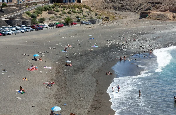 Czarna piaszczysta plaża w Ajuy, Fuerteventura, Wyspy Kanaryjskie, Spai — Zdjęcie stockowe