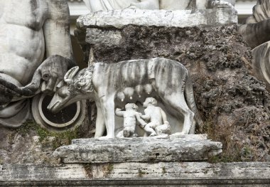 Roma - Piazza del Popolo. Dişi kurt romulus ve remus kentin geleneksel kurucuları ve Roma İmparatorluğu emdikleri
