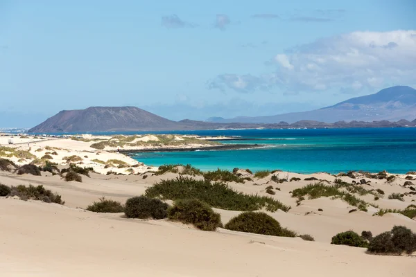 Corralejo strand op Fuerteventura, Canarische eilanden. Spanje — Stockfoto