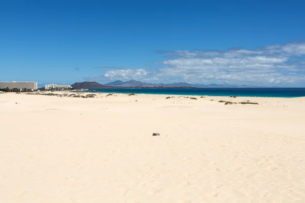 Stranden i Corralejo på Fuerteventura, Kanarieöarna — Stockfoto