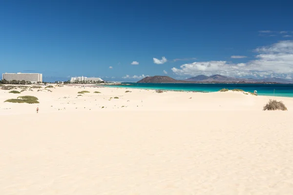 Corralejo strand op Fuerteventura, Canarische eilanden. Spanje — Stockfoto