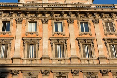 Roma'daki Piazza Barberini adlı boulding cephe. İtalya