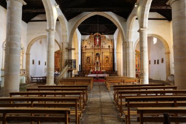 Ana nefin ve sunak içinde Katedrali Aziz Meryem Kilisesi, Betancuria Fuerteventura, Kanarya Adaları, İspanya