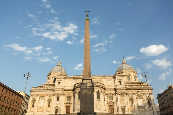 Βασιλική di Santa Maria Maggiore, Cappella Paolina, Δες από την πλατεία Piazza Esquilino της Ρώμης. Ιταλία. — Φωτογραφία Αρχείου