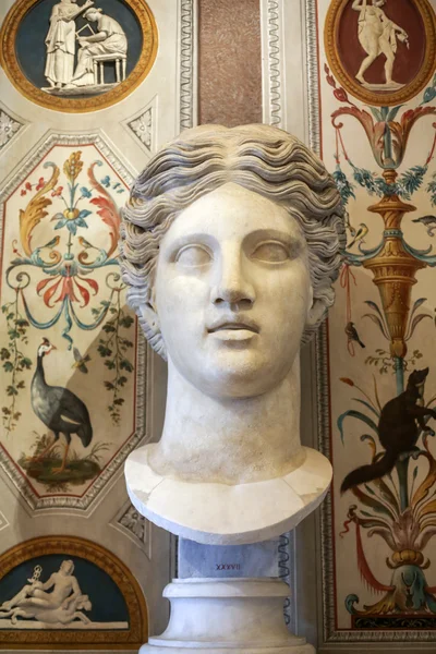 : Μαρμάρινο γλυπτό στο Μουσείο Μποργκέζε, Ρώμη, Ιταλία — Φωτογραφία Αρχείου