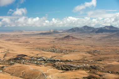 Volkanik peyzaj. Fuerteventura Mirador Morro Velosa, Fuerteventura, Kanarya Adaları, İspanya'dan panoramik görünüm