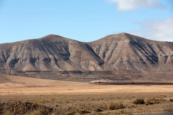 Beautiful volcanic mountains on  Fuerteventura. Canary Islands. Fuerteventura. Canary Islands — Stock Photo, Image