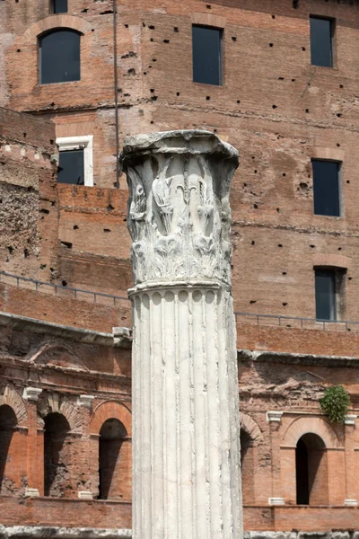 Trajan'ın Pazar (Mercati di Borghese'nin) Roma kalıntıları. İtalya — Stok fotoğraf