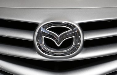 Mazda metalik logo closeup Mazda araba
