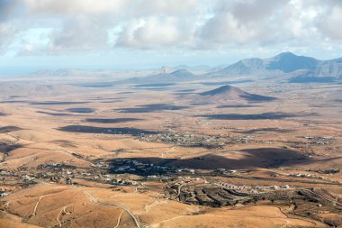 Volkanik peyzaj. Fuerteventura Mirador Morro Velosa, Fuerteventura, Kanarya Adaları, İspanya'dan panoramik görünüm