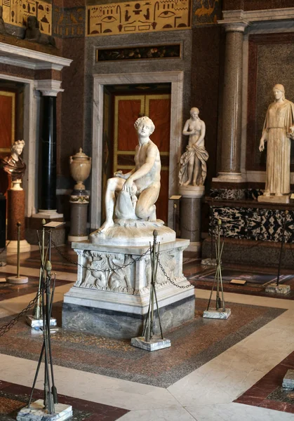 Márvány szobor, a Galleria Borghese, Róma, Olaszország — Stock Fotó