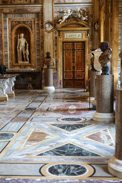 Marmurowa rzeźba w Galleria Borghese, Rzym, Ital — Zdjęcie stockowe