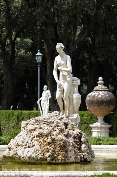 Marmorstatyer i Villa Borghese, offentlig park i Rom. Italien Italien — Stockfoto