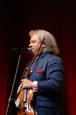  Krakov, Polonya yaz Caz Festivali'nde canlı müzik roby Lakatos çingene kemancı kimden Macaristan 