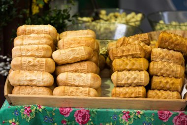 Lehçe geleneksel füme peynir oscypek adı verilen tuzlu koyun sütünden yapılmıştır