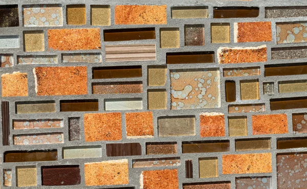 Kleurrijk mozaïek op de muur — Stockfoto