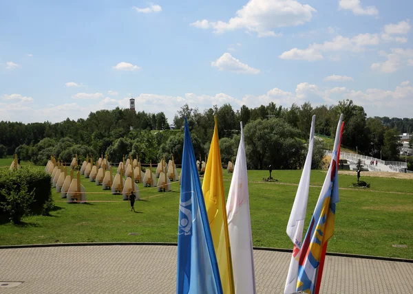 Zonas de Reconciliación en el Santuario de la Divina Misericordia en Lagiewniki. Los participantes de la JMJ podrán confesar a más de 50 confesionarios adicionales. Cracovia. Polonia —  Fotos de Stock