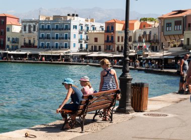 Taverna ve Chania, Crete Limanı çevreleyen restoranlar