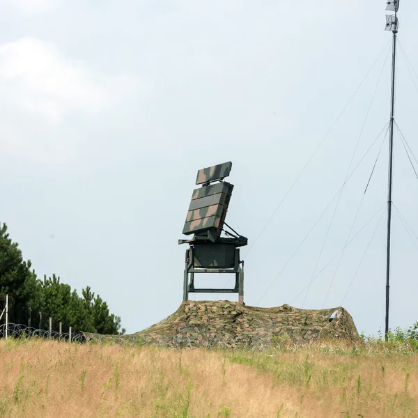 Mobile medium range radar NUR 15. — Stock Photo, Image