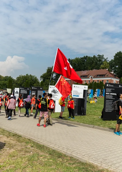 Journées Mondiales de la Jeunesse 2016 - Pèlerins de Chine au Sanctuaire de la Divine Miséricorde à Lagiewniki. Cracovie, Pologne — Photo