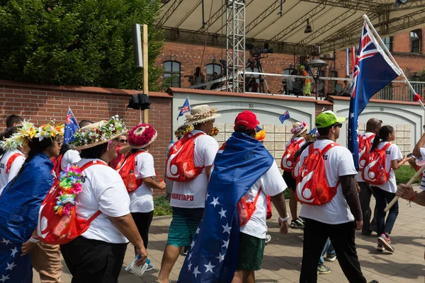 Journée mondiale de la Jeunesse 2016 - Pèlerins de l "île Cook dans le Sanctuaire de la Divine Miséricorde à Lagiewniki. Cracovie, Pologne — Photo