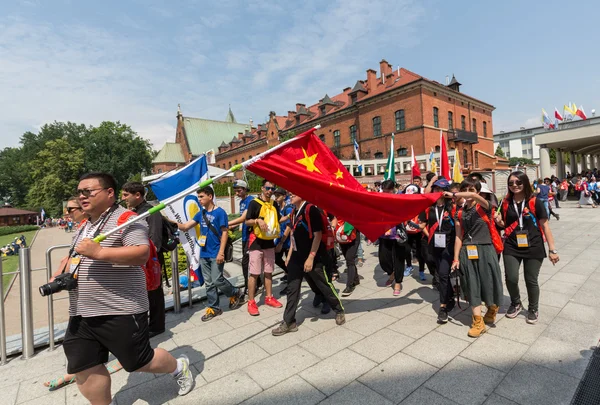Journées Mondiales de la Jeunesse 2016 - Pèlerins de Chine au Sanctuaire de la Divine Miséricorde à Lagiewniki. Cracovie, Pologne — Photo