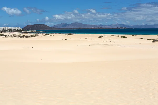 Praia do Corralejo em Fuerteventura, Ilhas Canárias. Espanha — Fotografia de Stock