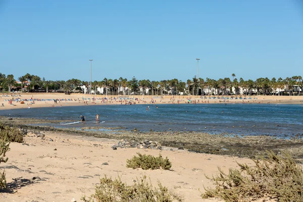 Praia em Caleta de Fuste, Fuerteventura Espanha — Fotografia de Stock