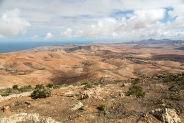 Volkanik peyzaj. Fuerteventura Mirador Morro Velosa, Fuerteventura, Kanarya Adaları, İspanya'dan panoramik görünüm