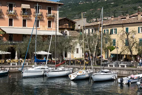 Torri del Benaco. Garda-tó. Olaszország — Stock Fotó