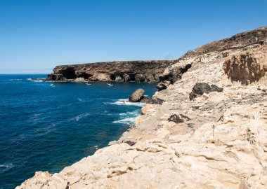 Coast İspanya Fuerteventura adada Ajuy Köyü yakınında