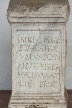 Roma'da Diocletian hamamları mezar bir levha. 