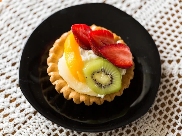 Κοντινό πλάνο γλυκό κέικ με φρούτα — Φωτογραφία Αρχείου