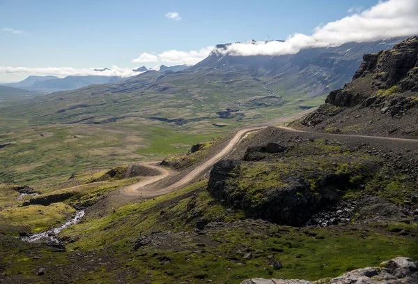 Paysage Volcanique Majestueux Couvert Mousse Dans Les Hautes Terres Islande — Photo