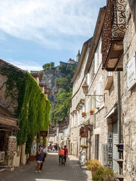 Rocamadour Fransa Eylül 2018 Rocamadour Ortaçağ Merkezinde Yürüyen Turistler Fransa — Stok fotoğraf