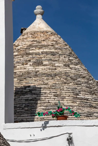 Kamienny Dach Trulli House Alberobello Włochy Styl Budowy Jest Specyficzny — Zdjęcie stockowe