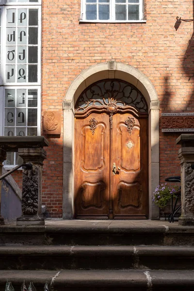 Gdansk Polônia Setembro 2020 Entrada Para Antiga Casa Mariacka Street — Fotografia de Stock