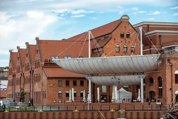 波兰格但斯克 2020年9月9日 波兰波罗的海F 肖邦爱乐乐团 Polish Baltic Chopin Philharmonic 位于莫特拉瓦河畔奥洛万卡岛上的音乐厅 — 图库照片