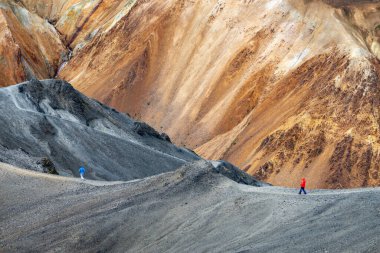 Fjallabak Doğa Rezervi 'ndeki Landmannalaugar volkanik dağları. İzlanda