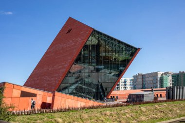 Gdansk, Polonya - 9 Eylül 2020: İkinci Dünya Savaşı Müzesi, Gdansk, Polonya