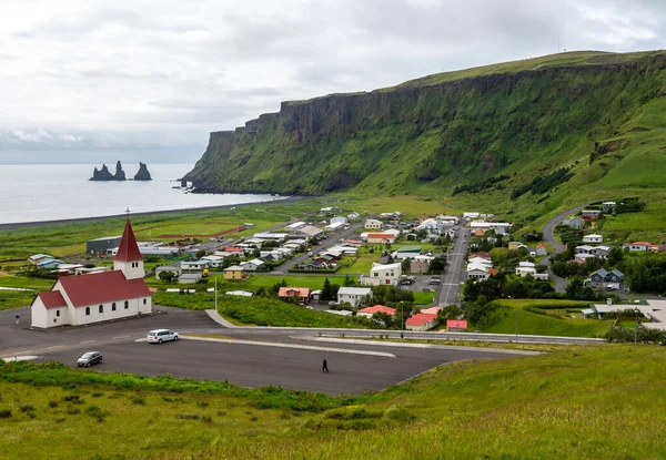 Vik Islandia Sierpnia 2017 Mała Miejscowość Wypoczynkowa Vik Islandia Leżąca — Zdjęcie stockowe