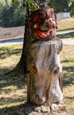 17. yüzyıldan kalma Ryczw kilisesinin ahşap kubbesi Wygiezlow 'daki açık hava müzesine taşındı..