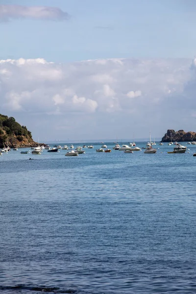 Cancale Francia Septiembre 2018 Barcos Pesca Yates Amarrados Bahía Durante — Foto de Stock