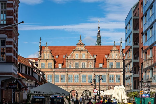 Gdansk Poland Sept 2020 Green Gate Gdask Poland Situated Long — Stock Photo, Image