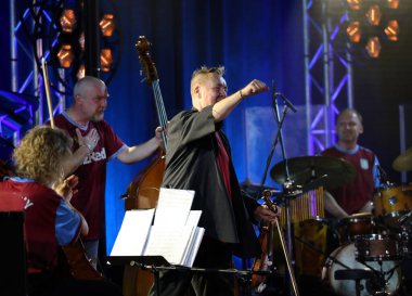 Krakow, Polonya - 10 Temmuz 2021: Nigel Kennedy Krakow 'da düzenlenen 26.