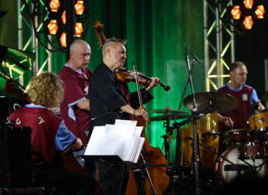 Krakow, Polonya - 10 Temmuz 2021: Nigel Kennedy Krakow 'da düzenlenen 26.