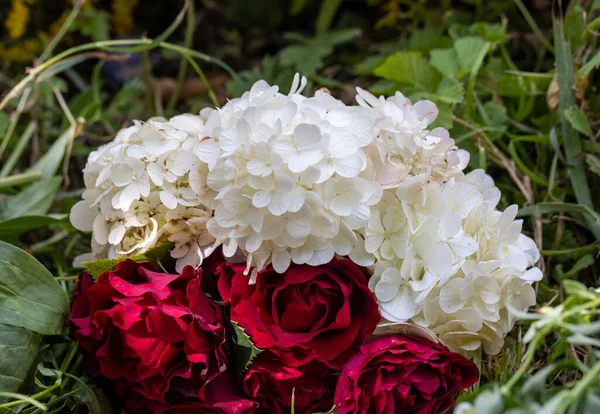 Bouquet Traditionnel Fleurs Herbes Fruits Qui Sont Symbole Été — Photo